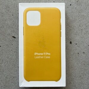 OEM AUTH Apple iPhone 11 Pro MagSafe Leather Yellow Case Meyer Lemon NEW IN BOX